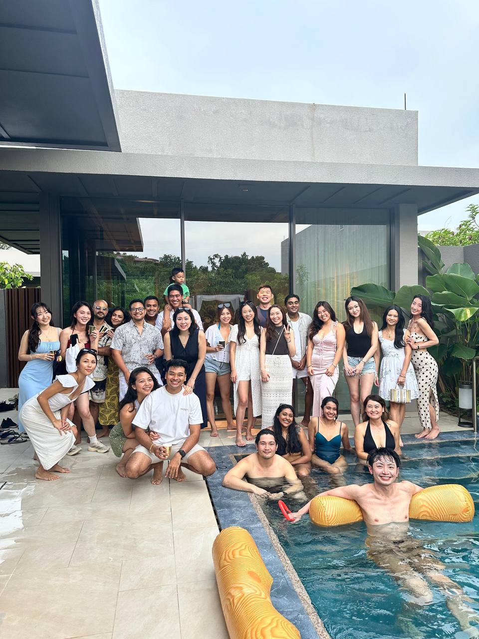 Le-Munity members at a poolside hangout gathering